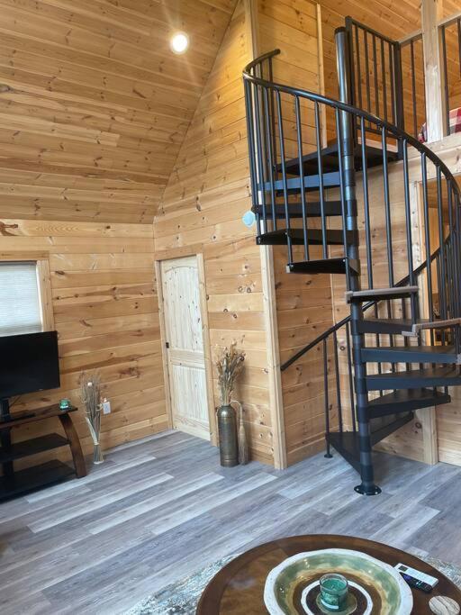 Cozy 1 Bedroom Cabin In The Heart Of Jonesborough מראה חיצוני תמונה